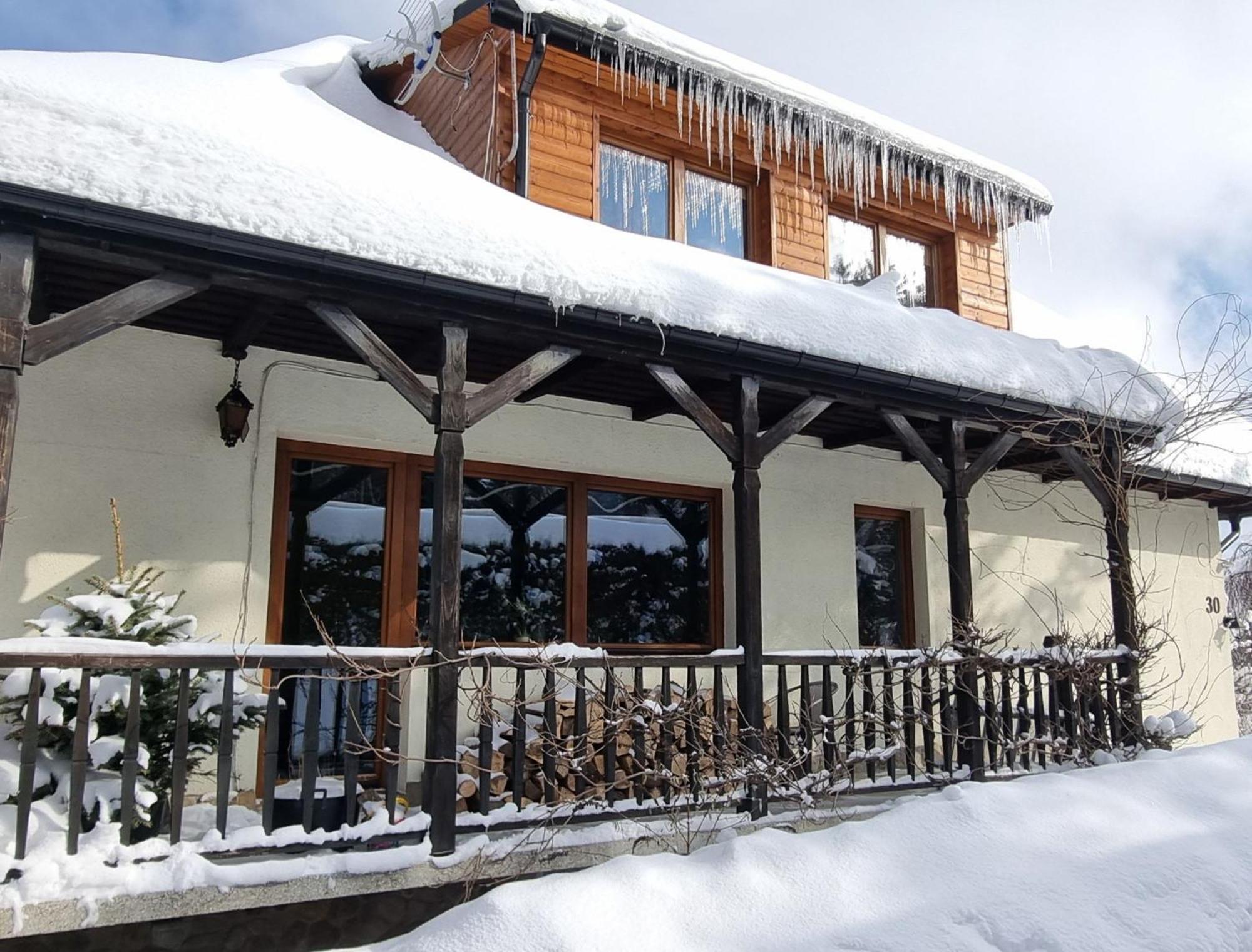 Mountain House Otel Ustrzyki Dolne Dış mekan fotoğraf
